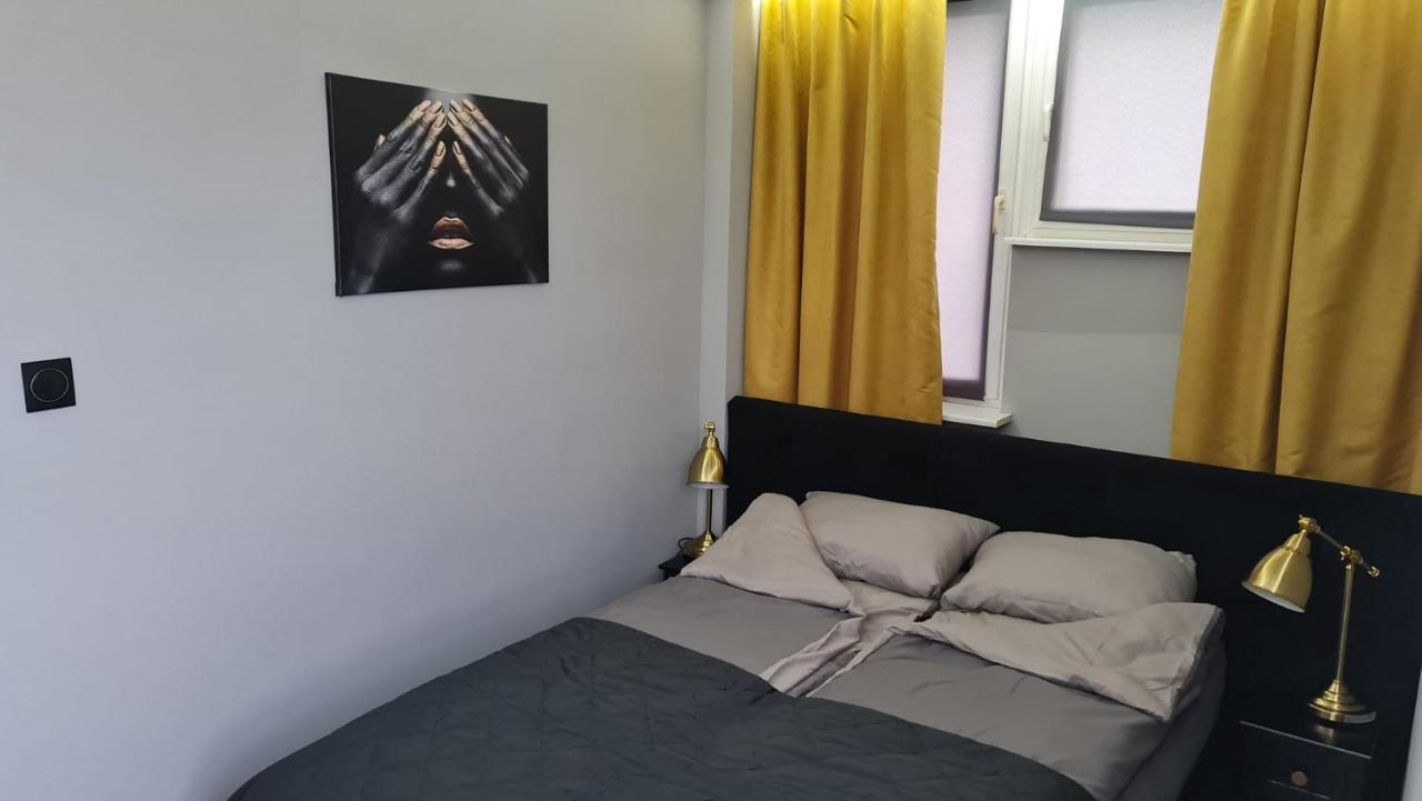Plac Zolnierza Polska Apartment