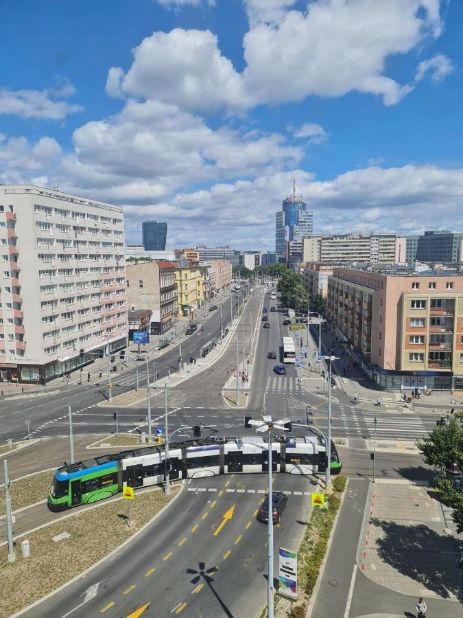 Plac Zolnierza Polska Apartment *