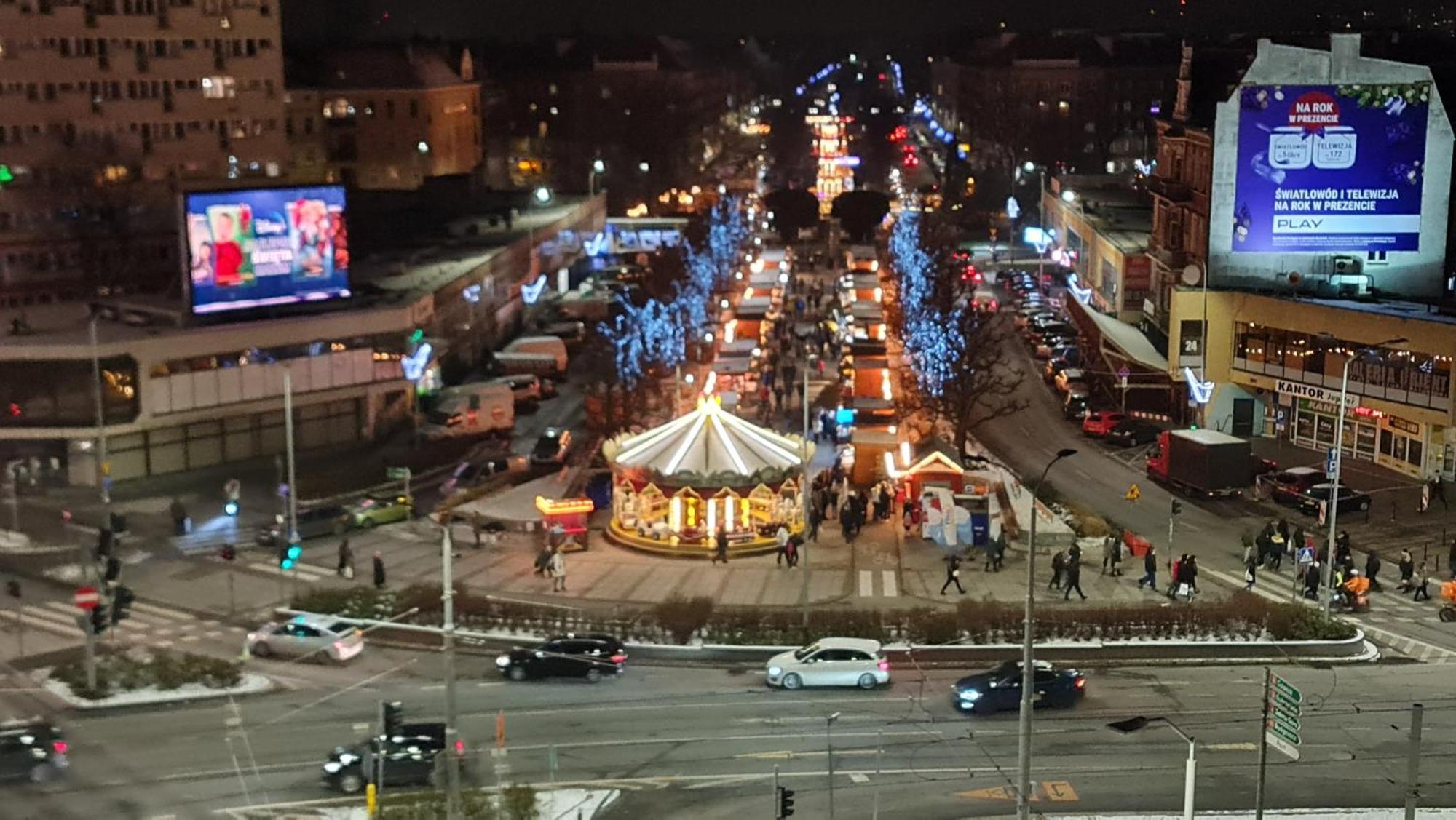 Plac Zolnierza Polska Apartment *